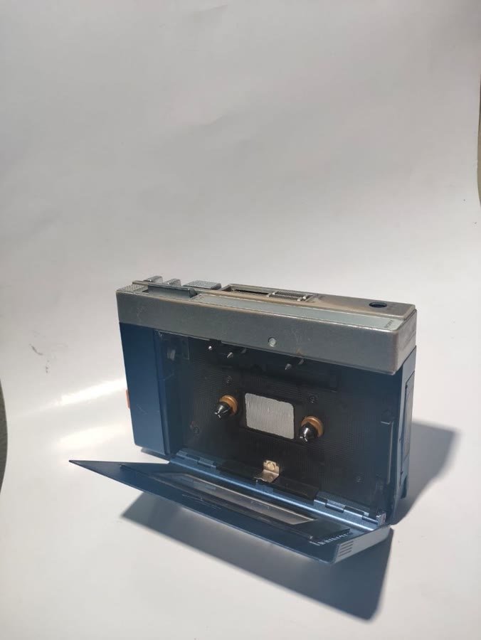 Sony Walkman TPS-L2 — Walkman Pertama (1979)