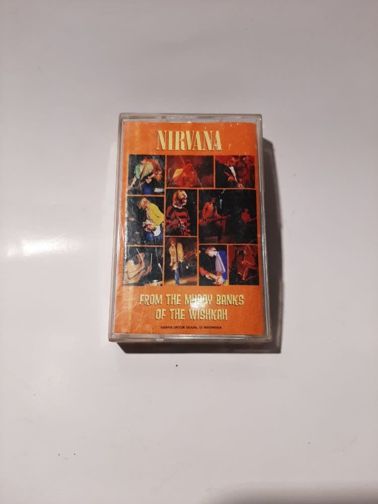 Kaset Nirvana — From the Muddy Banks of the Wishkah (Album Konser, 1996) Rilisan Indonesia