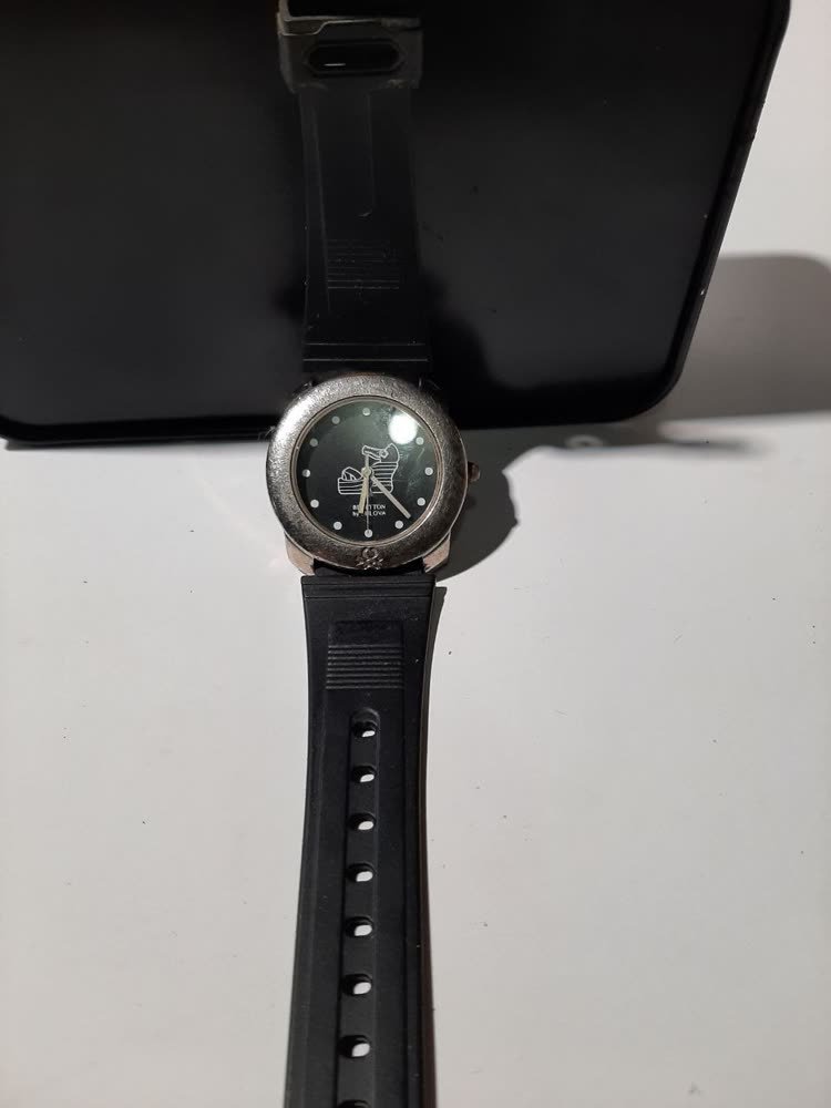 Jam Tangan Benetton by Bulova — Musik (Edisi 1990-an)