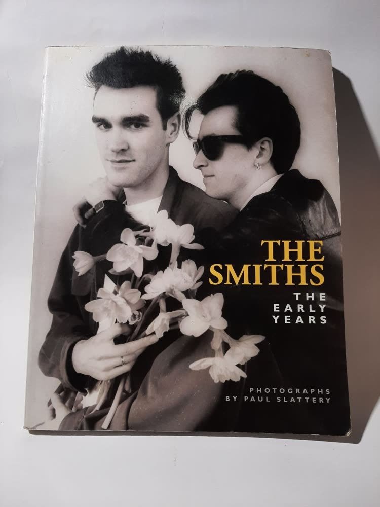 Buku Foto — The Smiths: The Early Years (Paul Slattery)